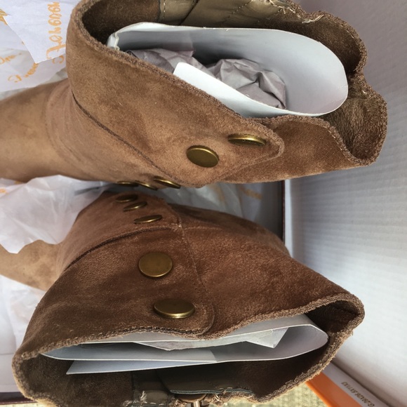 Victorian Steampunk Side Button Chunky Ankle Boot - Picture 5 of 6